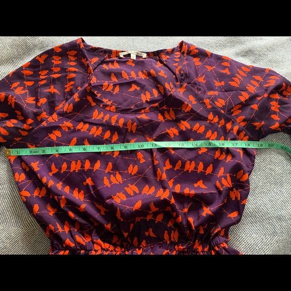 Unique purple dress with reddish orange birds. - Picture 6 of 7